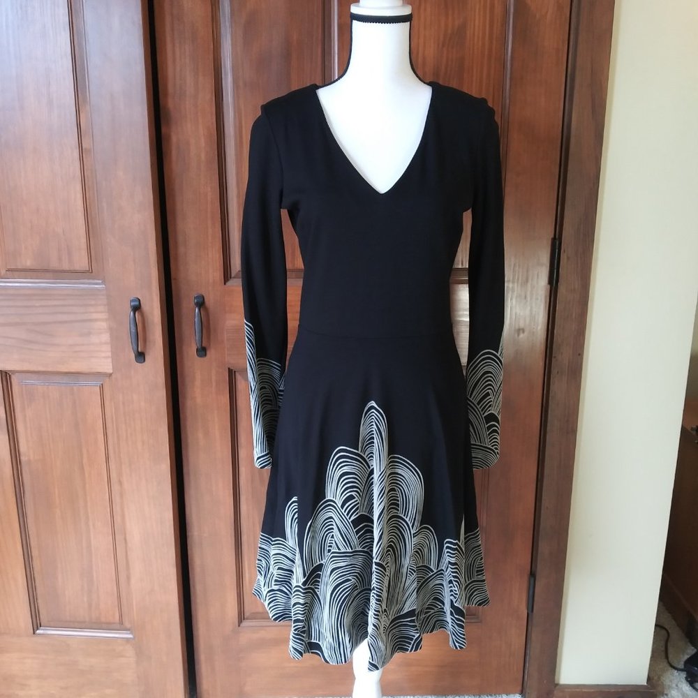 Fabulous Isabel de Pedro pattern dress US 10 NWT